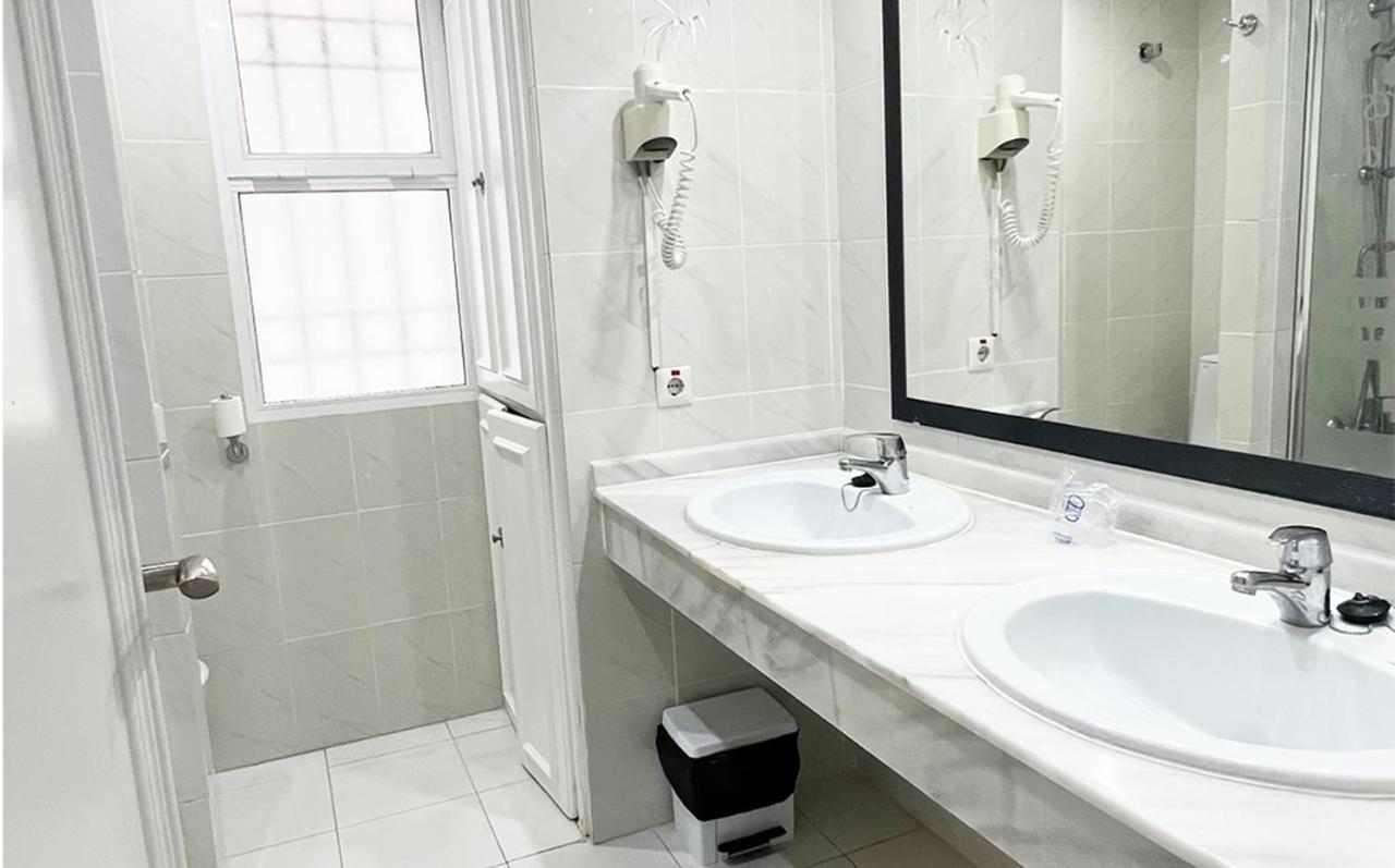 Apartament Rancho B Miraflores Малага Екстер'єр фото